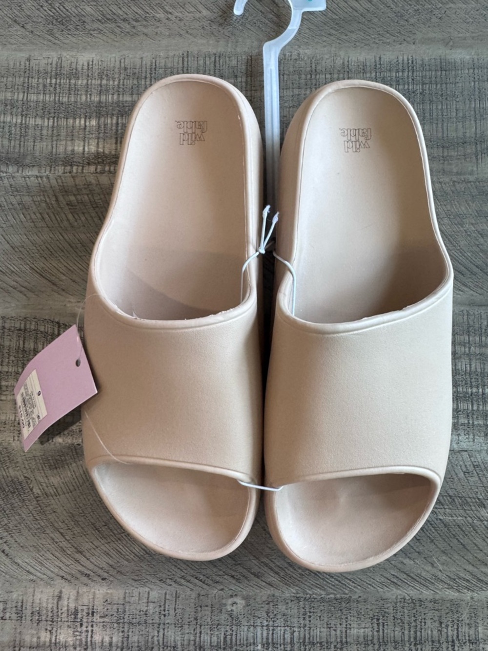 Wild Fable tan Slide Sandals- size 9
